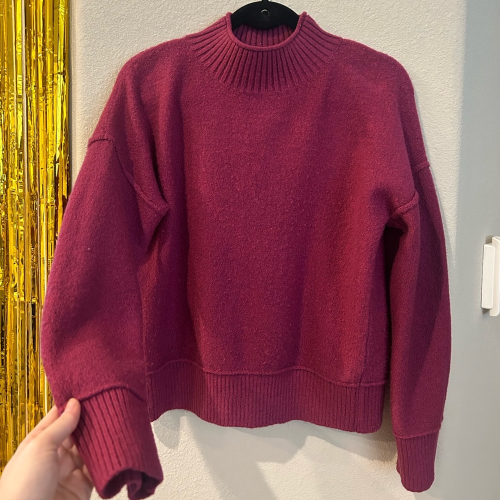 Pink Universal Threads Sweater - Great for Valentines Day! - Picture 1 of 8